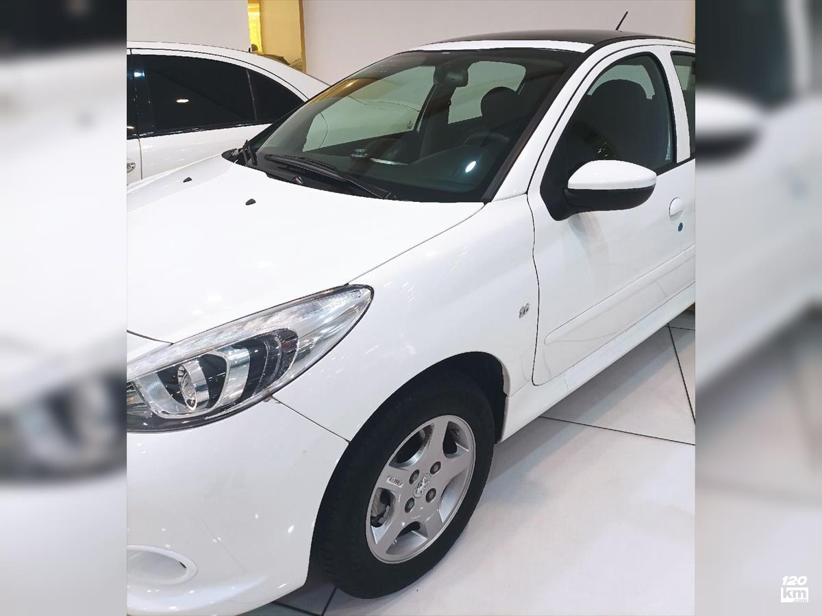 فروش پژو 207 صندوقدار ۱۴۰۲ (کم کارکرد) سفید بدون رنگ تهران اختیاریه (۱ دی ۱۴۰۴)