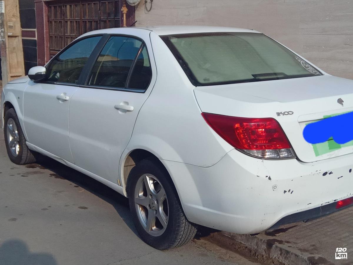 فروش دنا ۱۳۹۵ سفید چند لکه رنگ قم زنبیل‌آباد (شهید صدوقی) (۵ دی ۱۴۰۴)