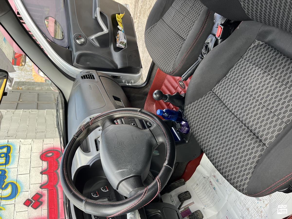 فروش کوییک R ۱۴۰۰ (کم کارکرد) نقره ای بدون رنگ مازندران قائم شهر (۵ دی ۱۴۰۴)