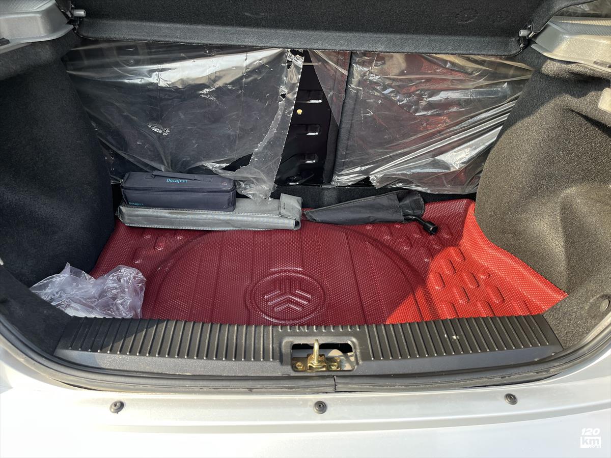 فروش کوییک R ۱۴۰۰ (کم کارکرد) نقره ای بدون رنگ مازندران قائم شهر (۵ دی ۱۴۰۴)