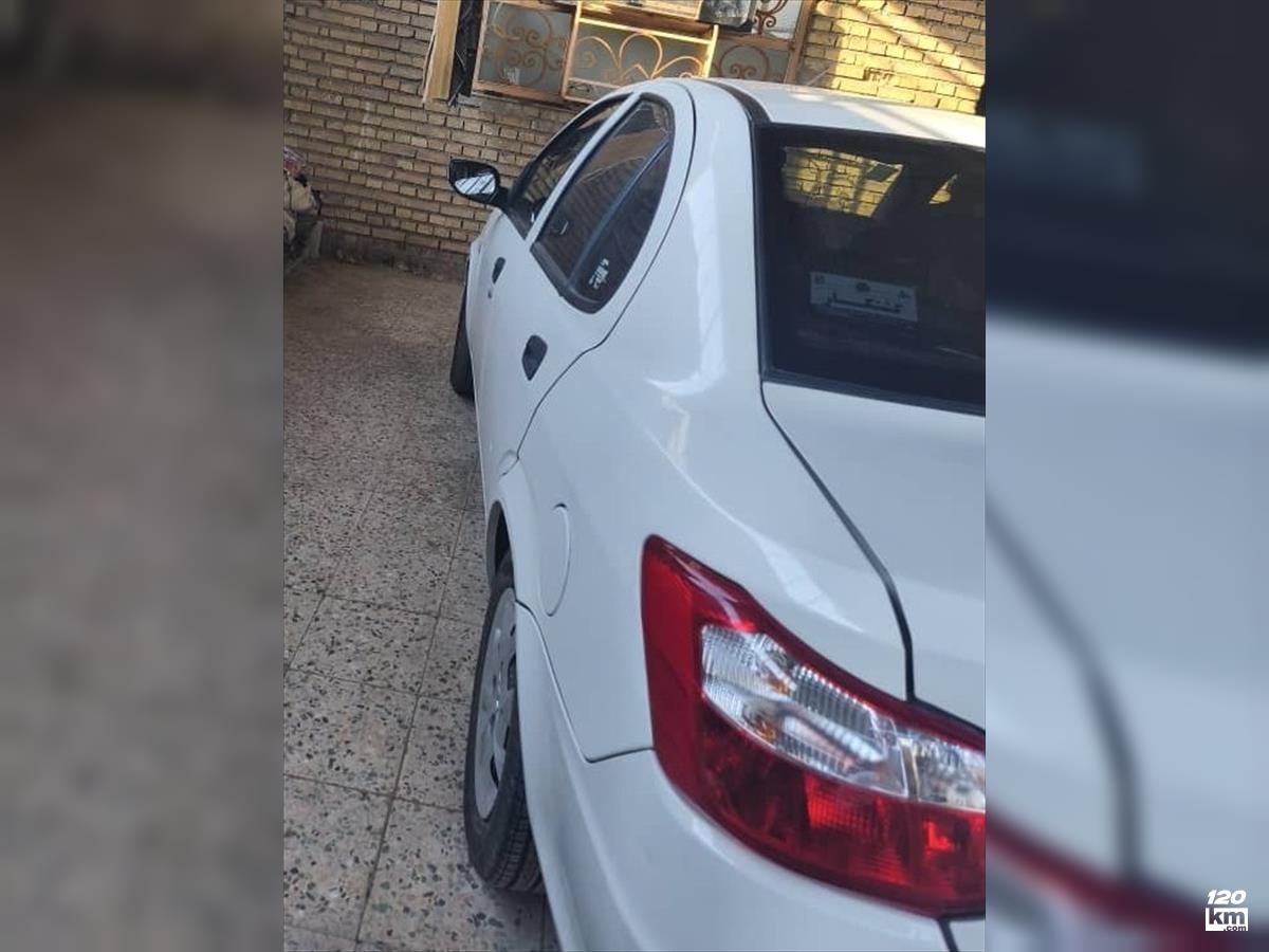 فروش ساینا S ۱۴۰۲ سفید چند لکه رنگ اهواز کوی مهدیس (۶ دی ۱۴۰۴)