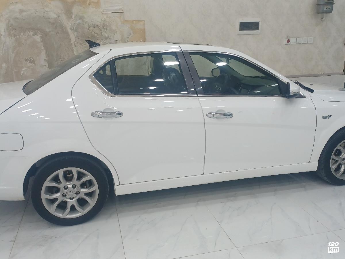 فروش دنا پلاس توربو ۱۴۰۰ سفید بدون رنگ آذربایجان غربی بوکان (۷ دی ۱۴۰۴)