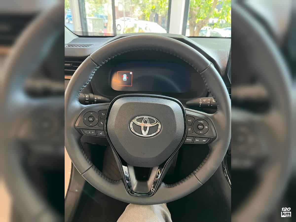 فروش تویوتا وایلدلندر 2 لیتر ۲۰۲۵ (کم کارکرد) سفید صدفی بدون رنگ تهران آرارات (۱۳ دی ۱۴۰۴)