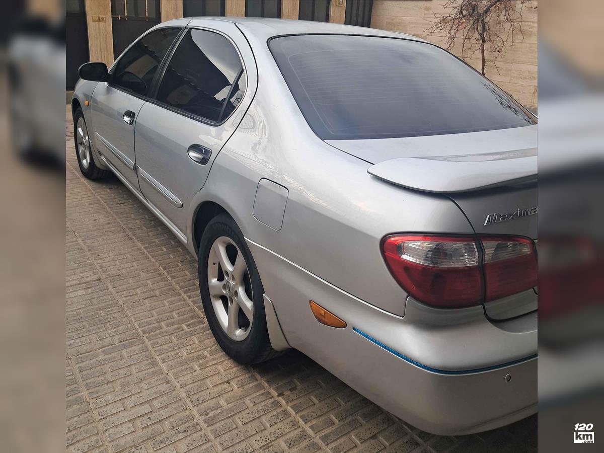 فروش نیسان ماکسیما ۱۳۸۵ نقره ای چند لکه رنگ کرج شاهین ویلا (۱۳ دی ۱۴۰۴)