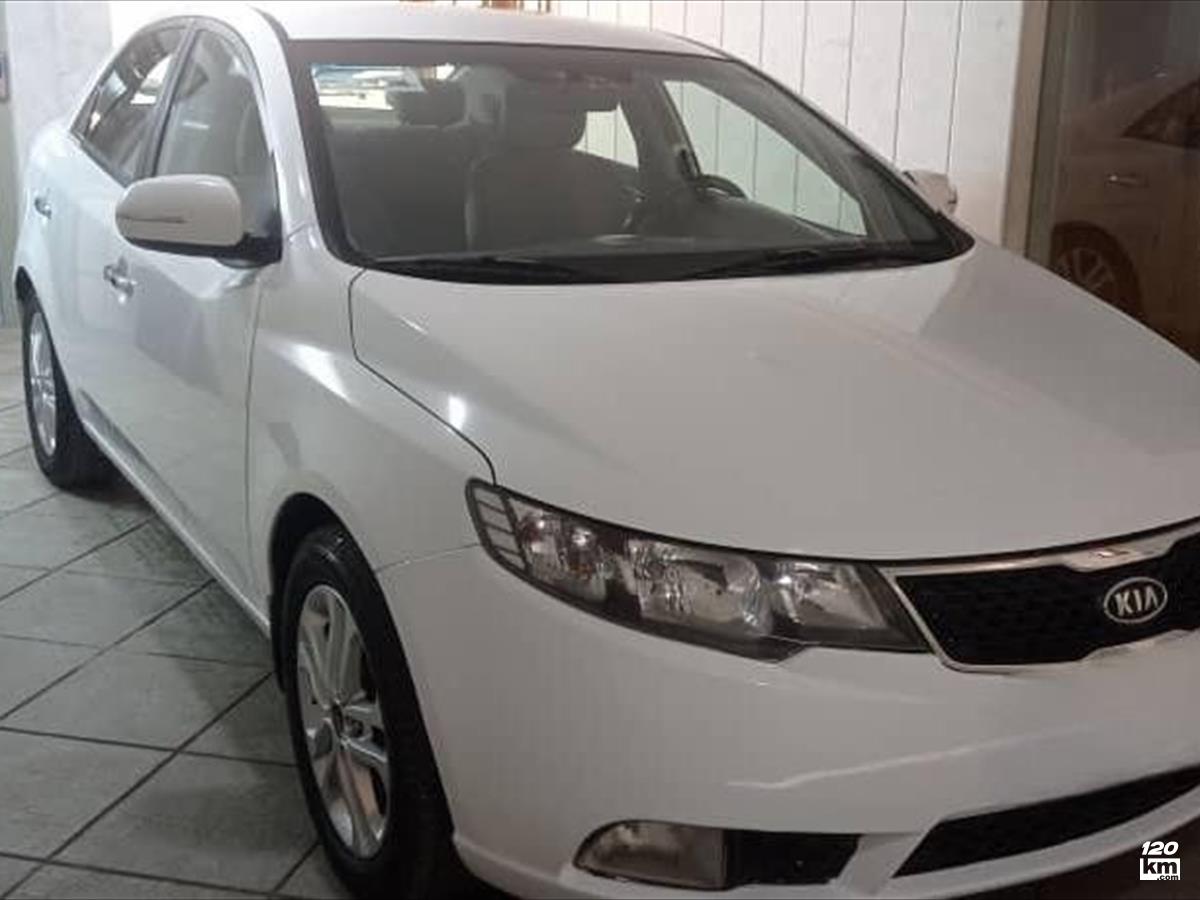 فروش کیا سراتو 2000cc ۱۳۹۵ سفید بدون رنگ اصفهان مشتاق (۱۴ دی ۱۴۰۴)