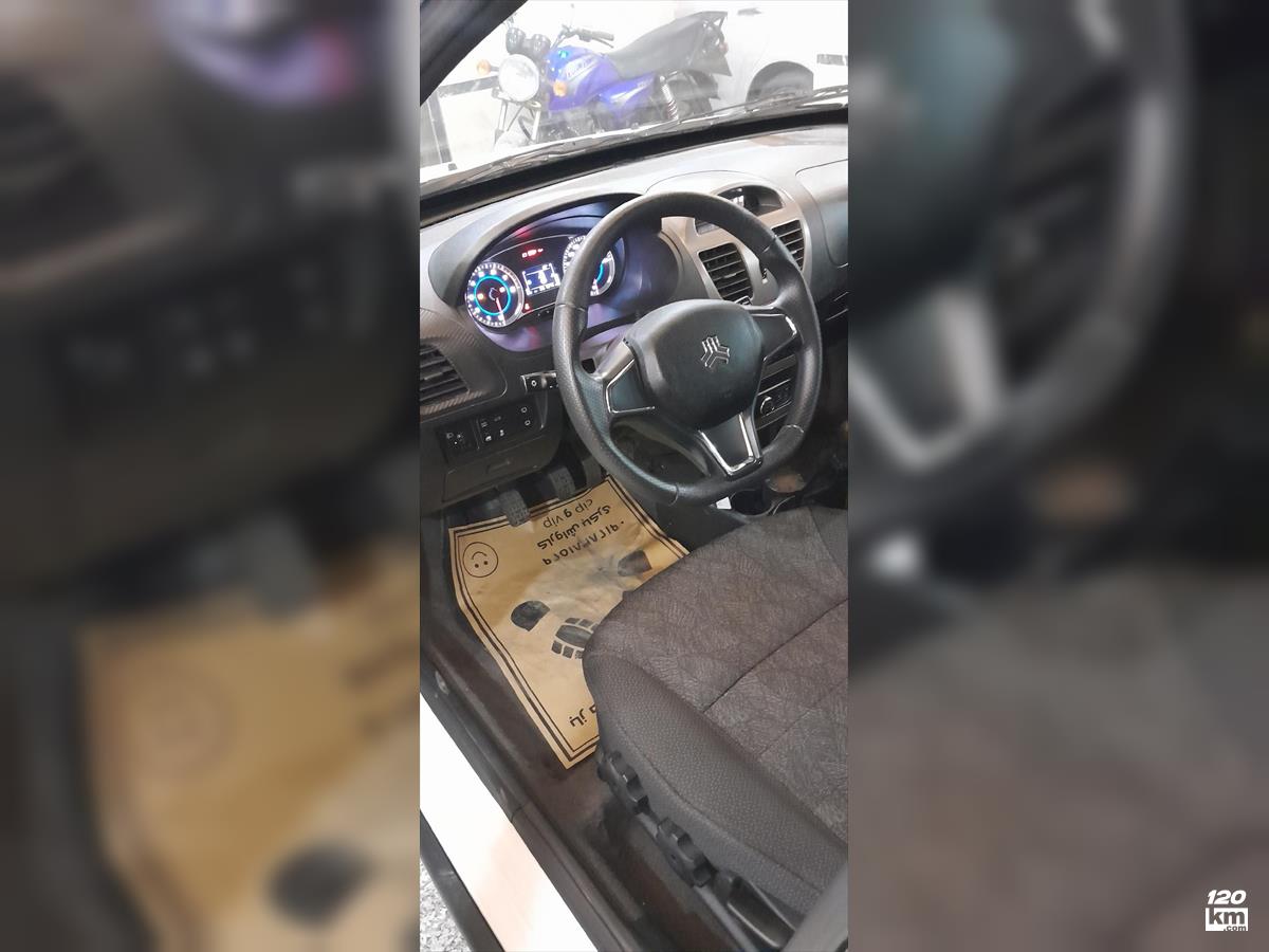 فروش کوییک R ۱۴۰۳ سفید بدون رنگ تهران تهرانسر (۱۴ دی ۱۴۰۴)