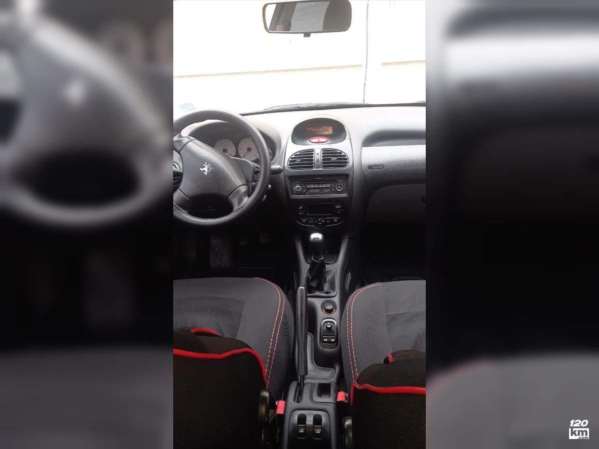 فروش پژو 206 SD V8 ۱۳۹۶ سفید دو لکه رنگ خراسان رضوی نیشابور (۲۰ دی ۱۴۰۴)