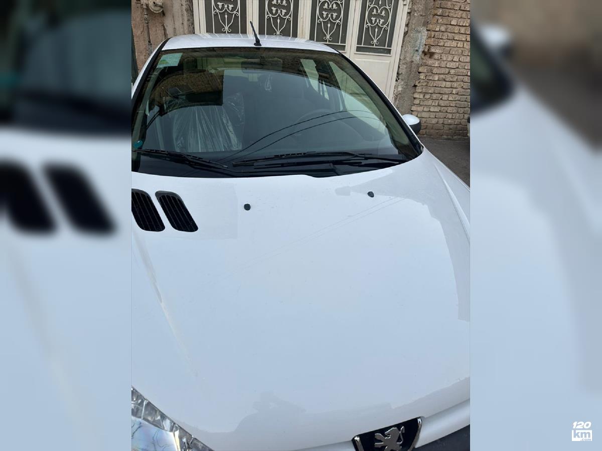 فروش پژو 206 تیپ 5 ۱۳۹۹ سفید بدون رنگ شیراز میانرود (۲۱ دی ۱۴۰۴)