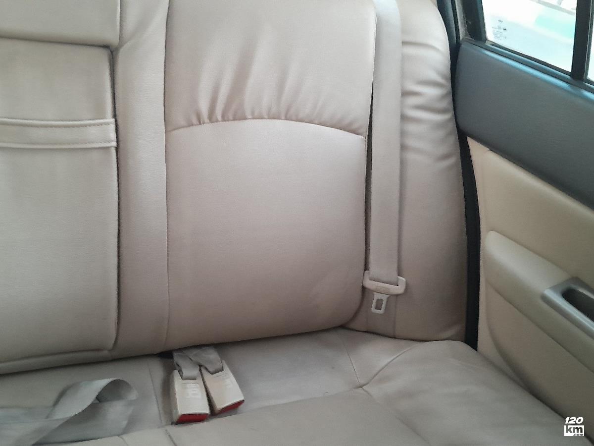 فروش ام وی ام 530 ۱۳۹۳ سفید یک لکه رنگ یزد میدان مسکن (۲۱ دی ۱۴۰۴)