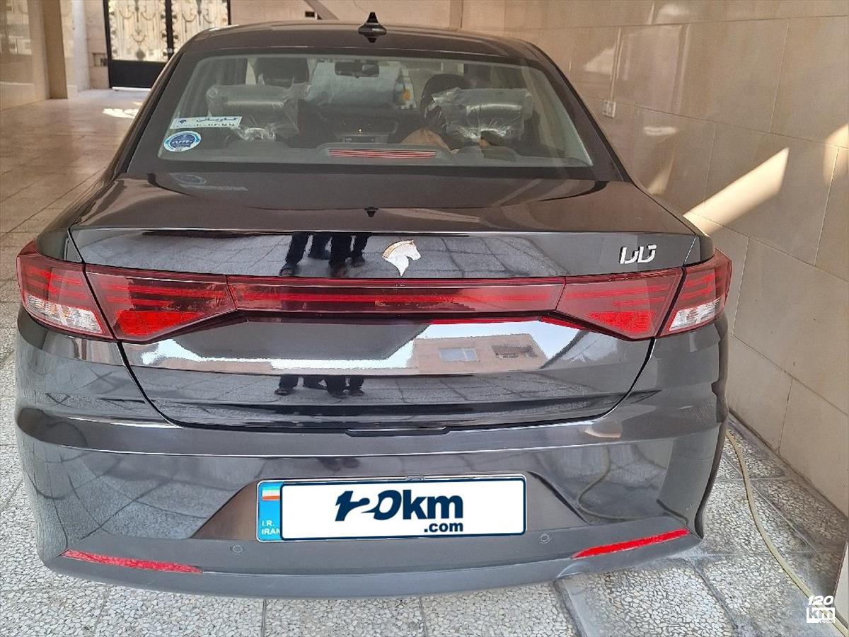 فروش تارا ۱۴۰۳ (کم کارکرد) مشکی بدون رنگ تهران شهریار (۲۱ دی ۱۴۰۴)