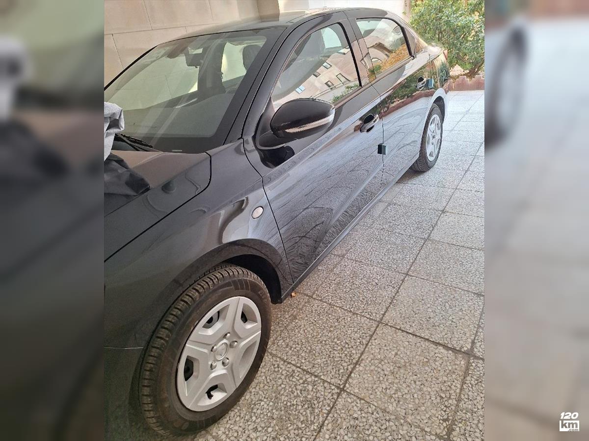 فروش تارا ۱۴۰۳ (کم کارکرد) مشکی بدون رنگ تهران شهریار (۲۱ دی ۱۴۰۴)