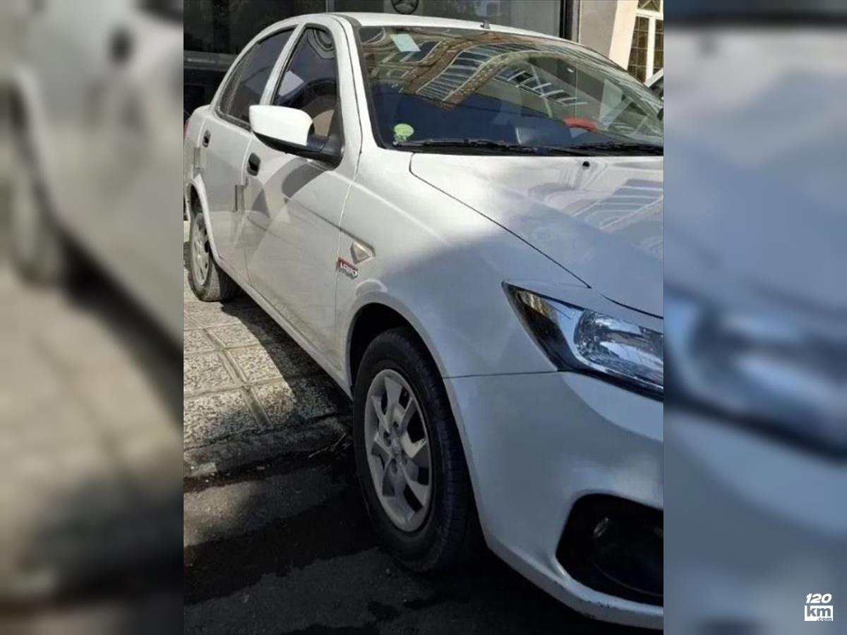 فروش ساینا S ۱۴۰۱ سفید بدون رنگ ایلام (۲۳ دی ۱۴۰۴)