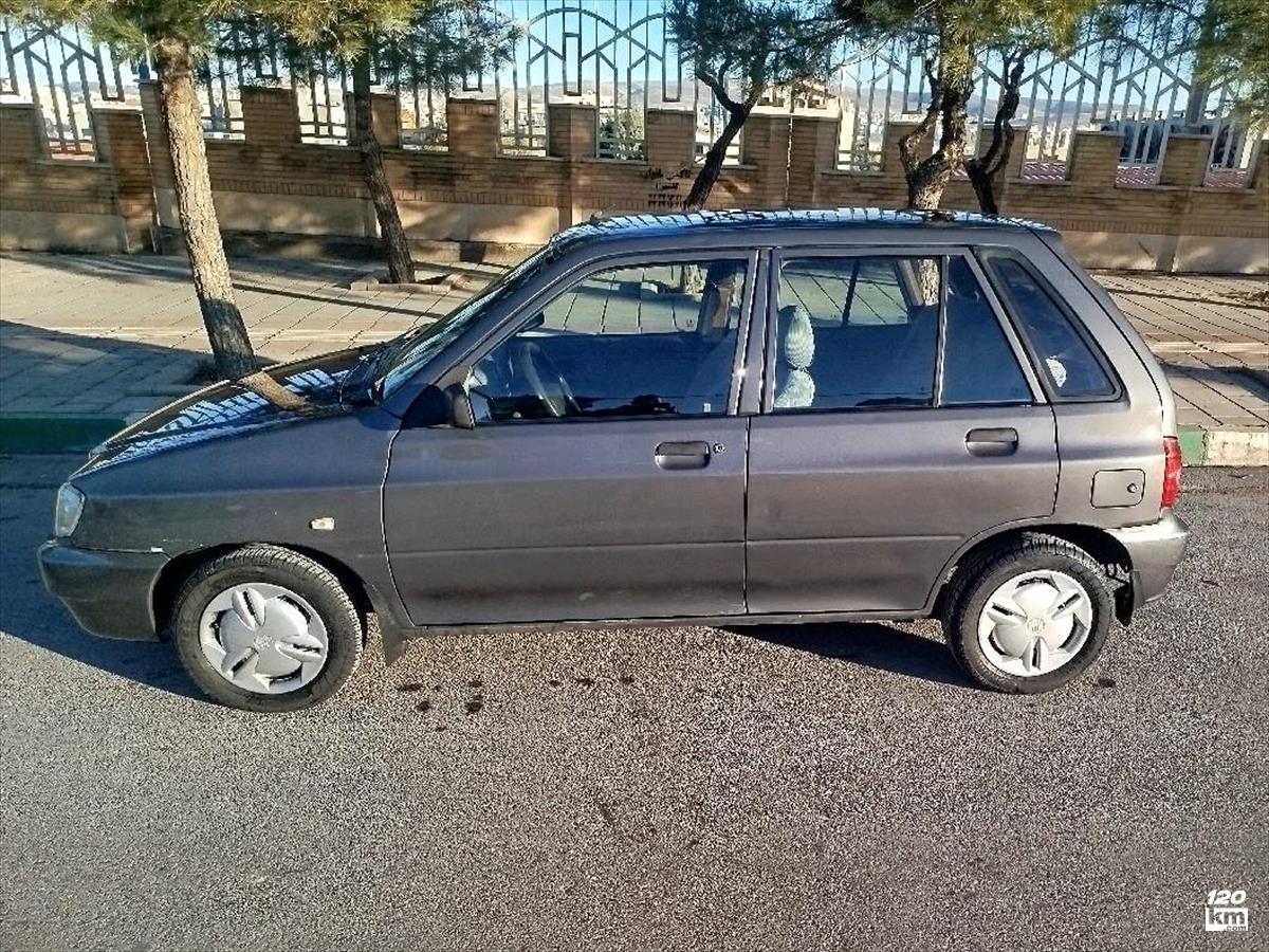 فروش پراید 111 SE ۱۳۹۳ نوک مدادی یک لکه رنگ ارومیه (۲۳ دی ۱۴۰۴)