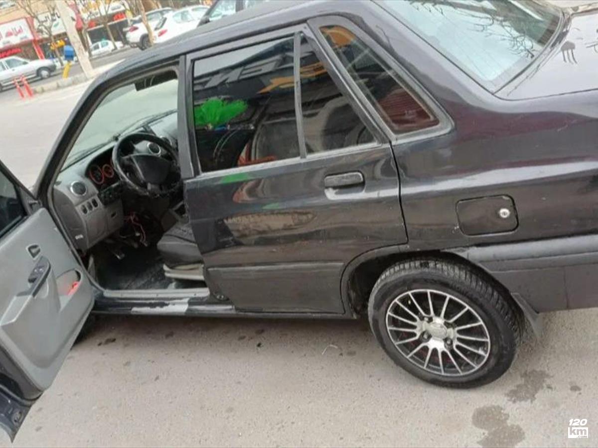 فروش پراید 131 SE ۱۳۹۲ مشکی دو لکه رنگ کرج محمد شهر (۲۴ دی ۱۴۰۴)