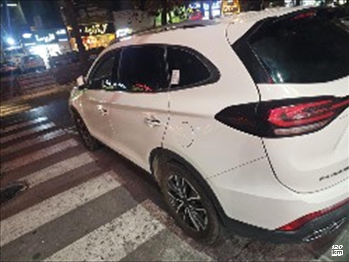 فروش کی ام سی K7 ۱۴۰۲ (کم کارکرد) سفید بدون رنگ تهران تهرانپارس غربی (۲۴ دی ۱۴۰۴)