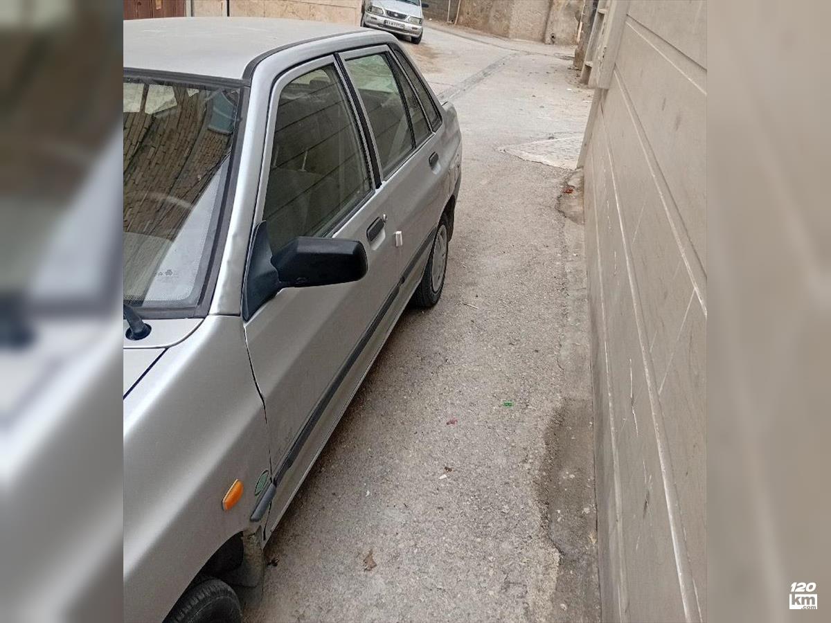 فروش پراید صندوقدار ۱۳۸۶ دوگانه سوز (کم کارکرد) نقره ای دو لکه رنگ فارس جهرم (۲۵ دی ۱۴۰۴)
