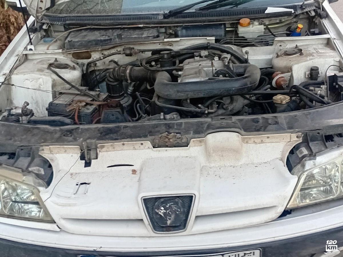 فروش وانت آریسان ۱۳۹۵ دوگانه سوز سفید تصادفی اصفهان فولاد شهر (۲۶ دی ۱۴۰۴)