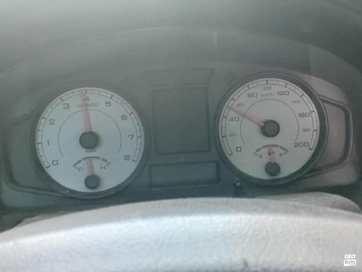 فروش وانت آریسان ۱۳۹۵ دوگانه سوز سفید تصادفی اصفهان فولاد شهر (۲۶ دی ۱۴۰۴)