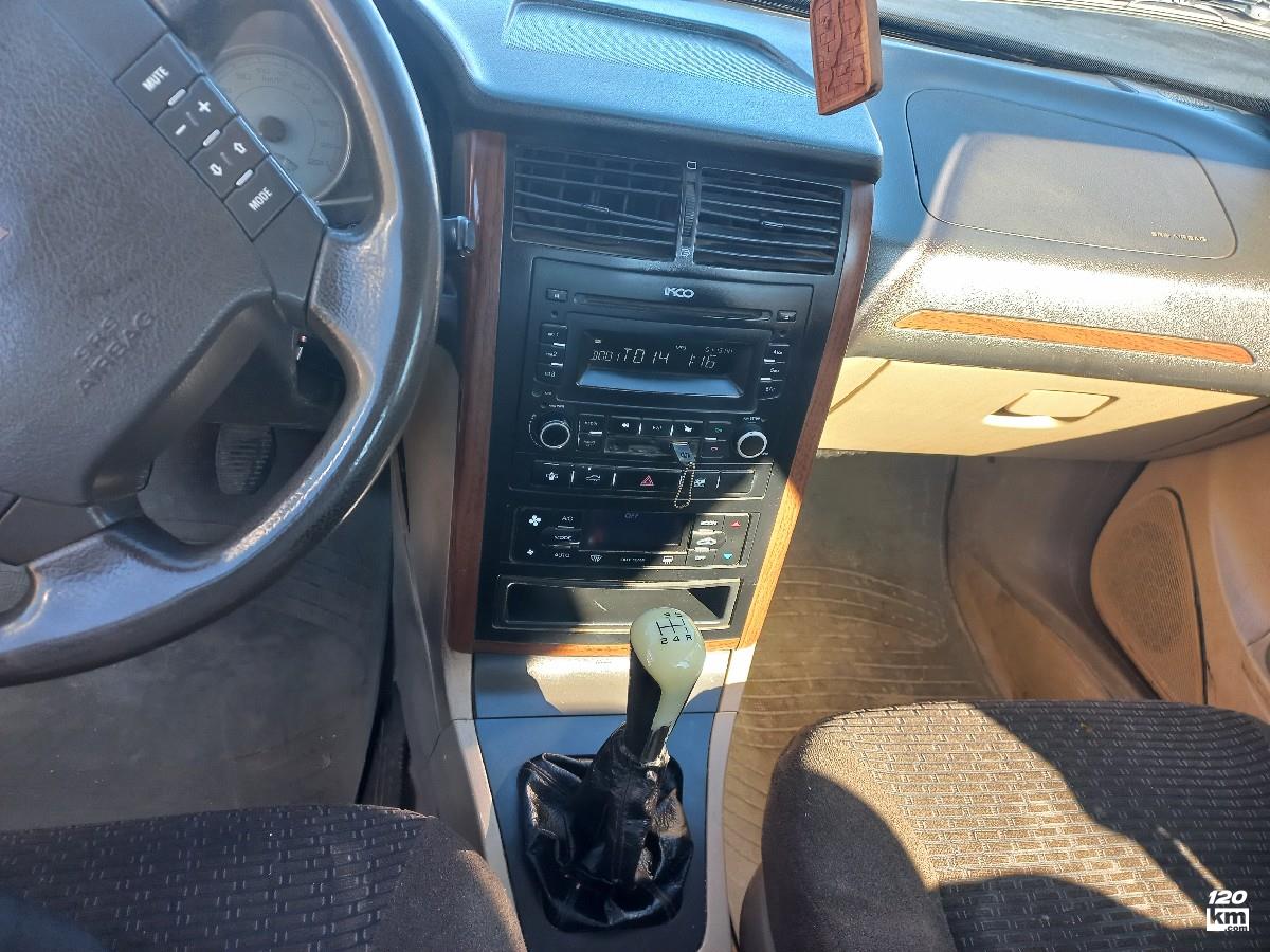 فروش پژو پارس سال ۱۳۹۳ (کم کارکرد) سفید چند لکه رنگ همدان ملایر (۲۶ دی ۱۴۰۴)