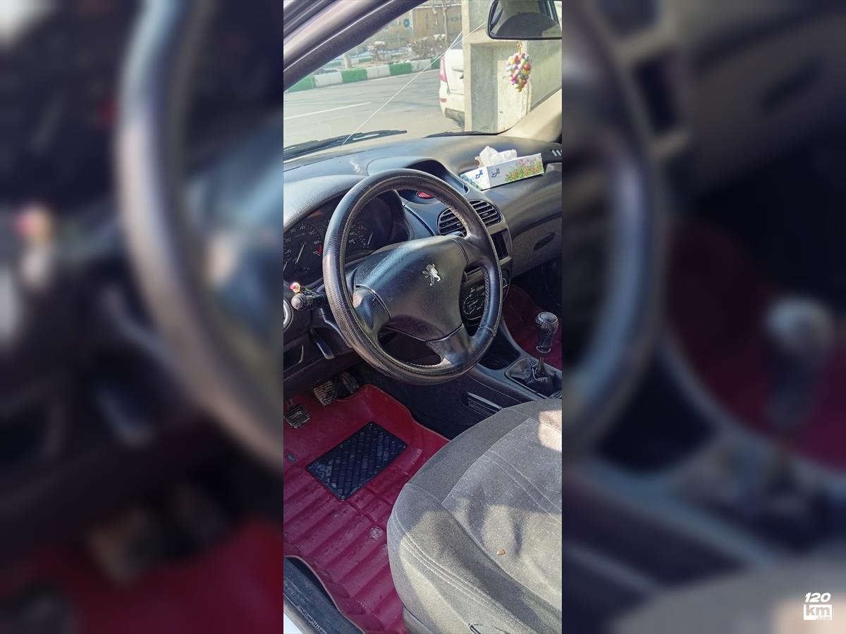 فروش پژو 206 تیپ 2 ۱۳۸۵ نقره ای گلگیر تعویض مشهد طلاب (۲۹ دی ۱۴۰۴)