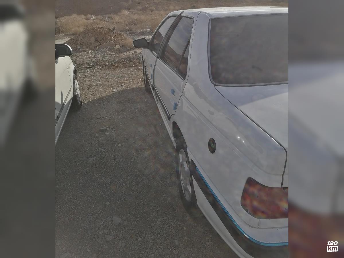 فروش پژو پارس سال ۱۳۹۹ دوگانه سوز سفید بدون رنگ قم زنبیل‌آباد (شهید صدوقی) (۲۹ دی ۱۴۰۴)