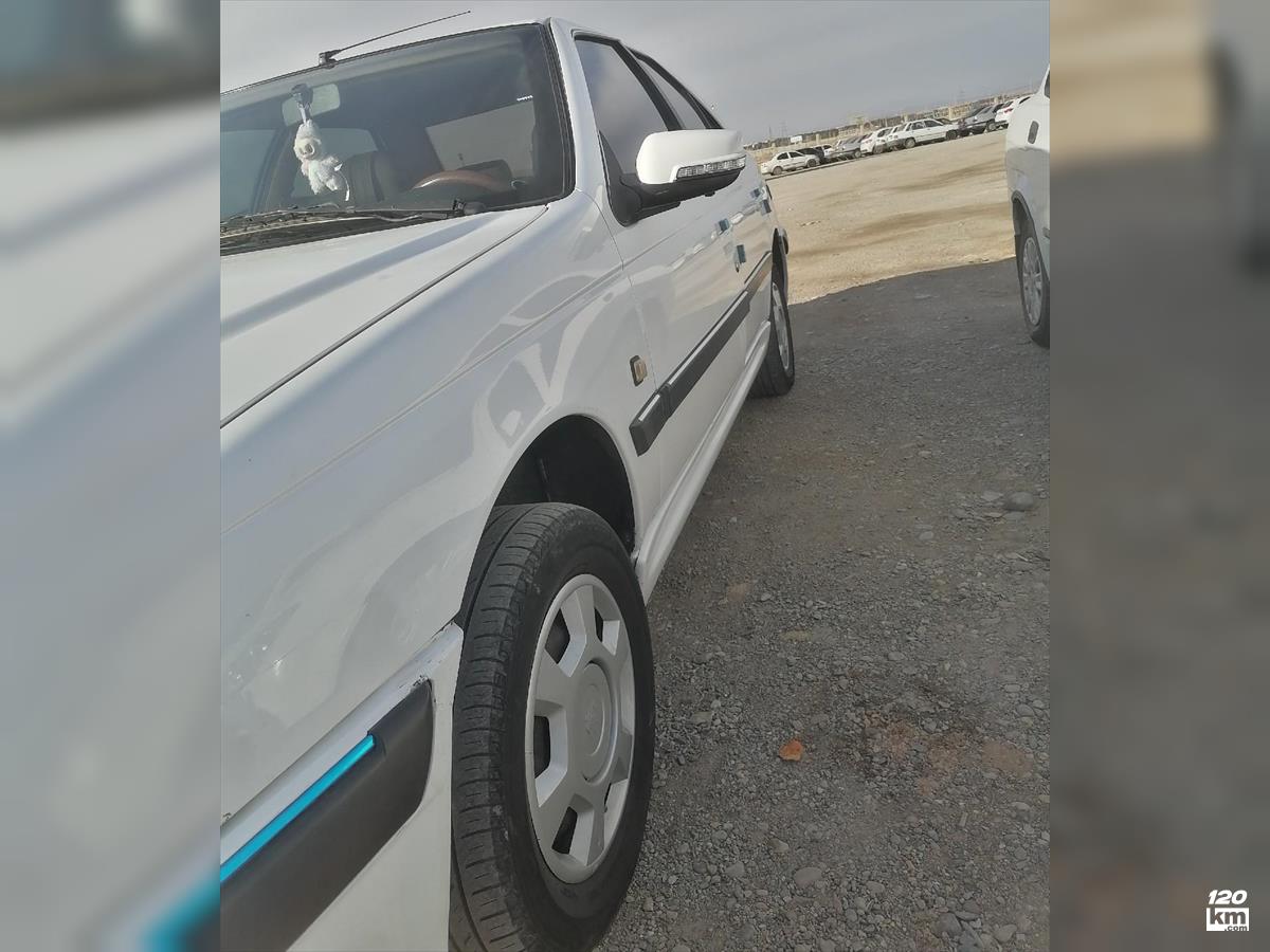 فروش پژو پارس سال ۱۳۹۹ دوگانه سوز سفید بدون رنگ قم زنبیل‌آباد (شهید صدوقی) (۲۹ دی ۱۴۰۴)