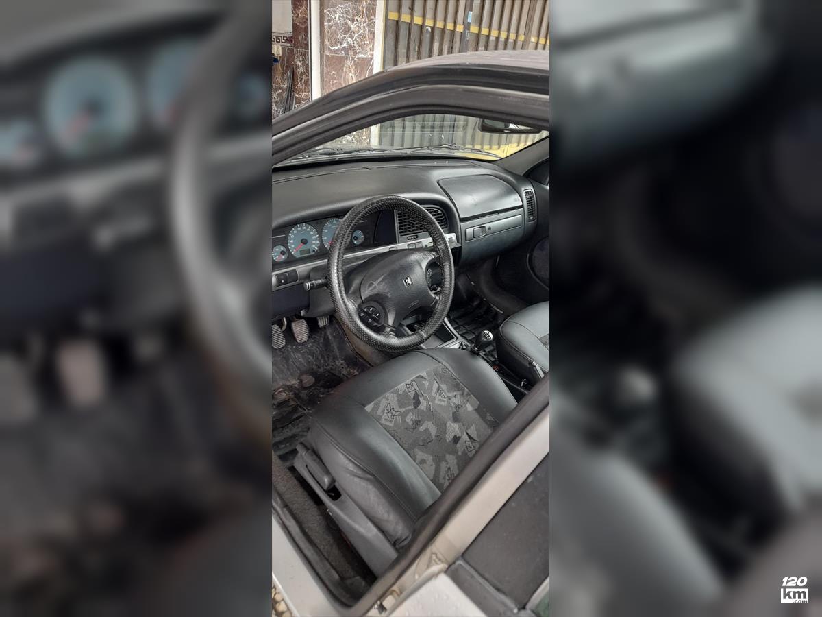 فروش سیتروئن زانتیا ۱۳۸۴ نقره ای چند لکه رنگ مازندران بابلسر (۳۰ دی ۱۴۰۴)