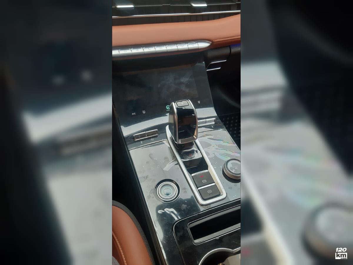 فروش فونیکس تیگو 8 پرو پریمیوم ۱۴۰۴ هیبریدی صفر سفید بدون رنگ اهواز کوی مهدیس (۳۰ دی ۱۴۰۴)