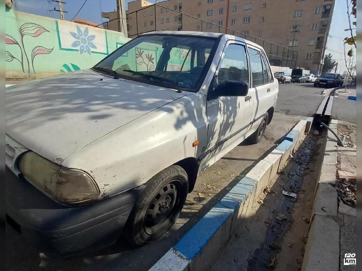 فروش پراید صندوقدار ۱۳۸۹ دوگانه سوز سفید چند لکه رنگ تهران شهریار (۱ بهمن ۱۴۰۴)