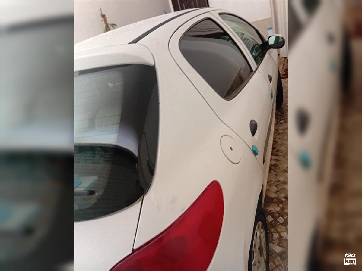 فروش پژو 206 تیپ 3 ۱۳۹۰ سفید دو لکه رنگ خراسان رضوی قوچان (۱ بهمن ۱۴۰۴)