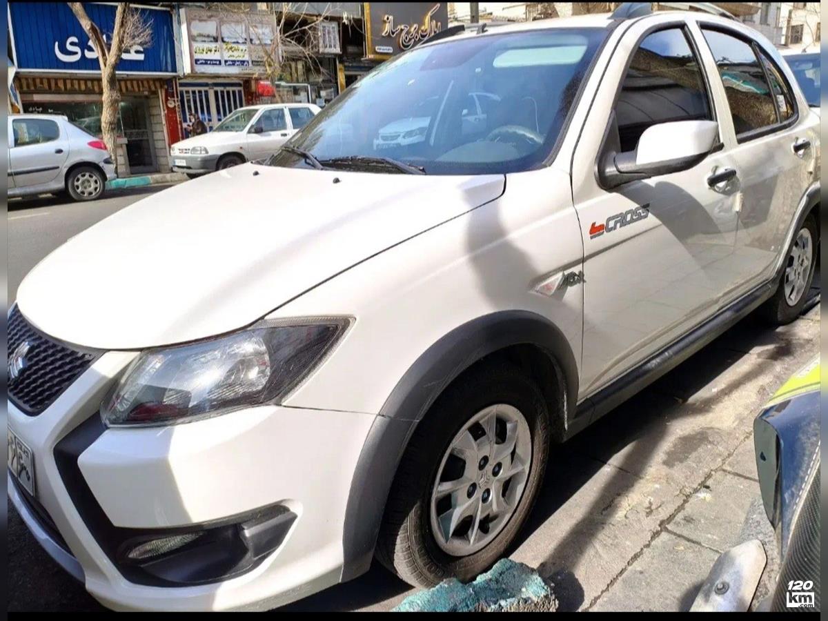 فروش کوییک GX ۱۴۰۳ سفید یک لکه رنگ تهران پونک (۲ بهمن ۱۴۰۴)