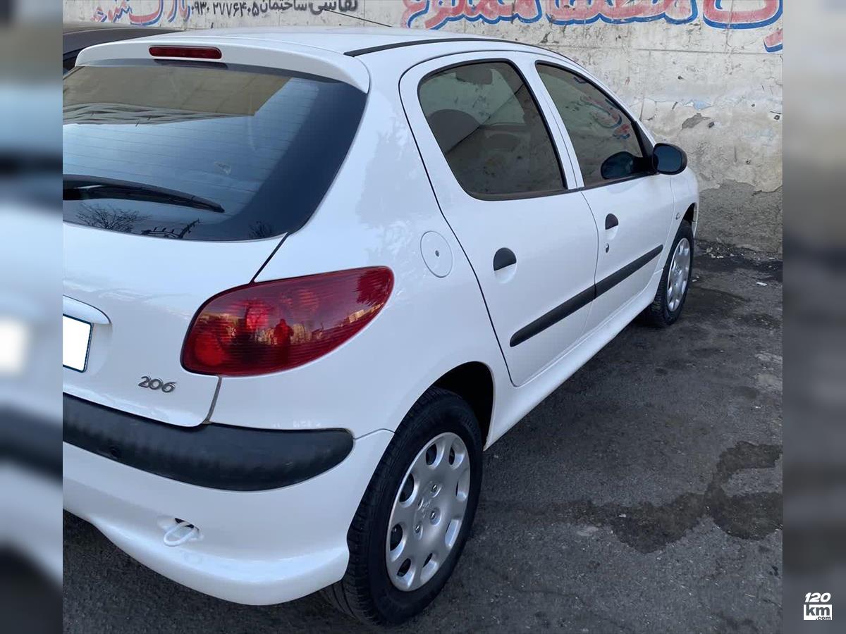 فروش پژو 206 تیپ 2 ۱۳۹۴ سفید درب تعویض کرج باغستان (۲ بهمن ۱۴۰۴)