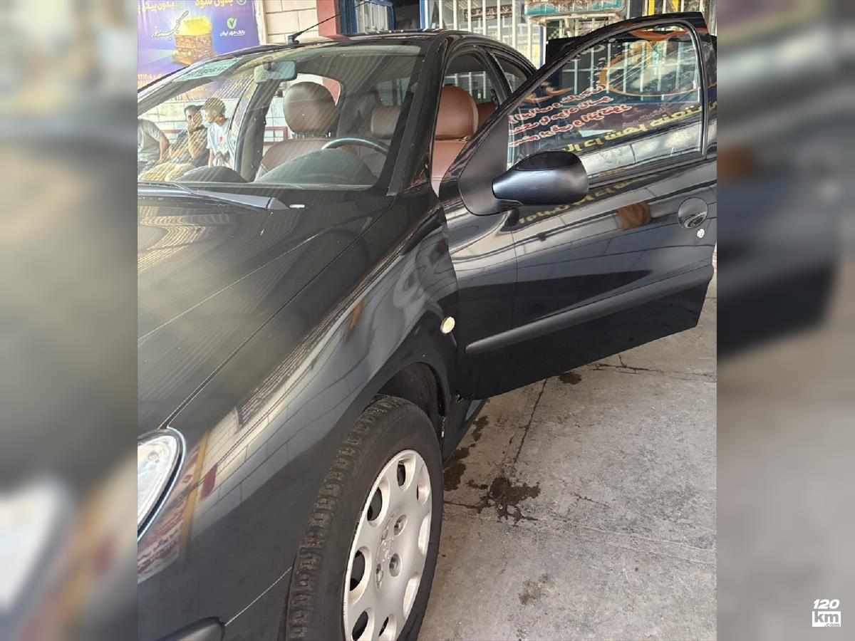 فروش پژو 206 تیپ 5 ۱۳۹۸ (کم کارکرد) مشکی دو لکه رنگ قزوین (۴ بهمن ۱۴۰۴)