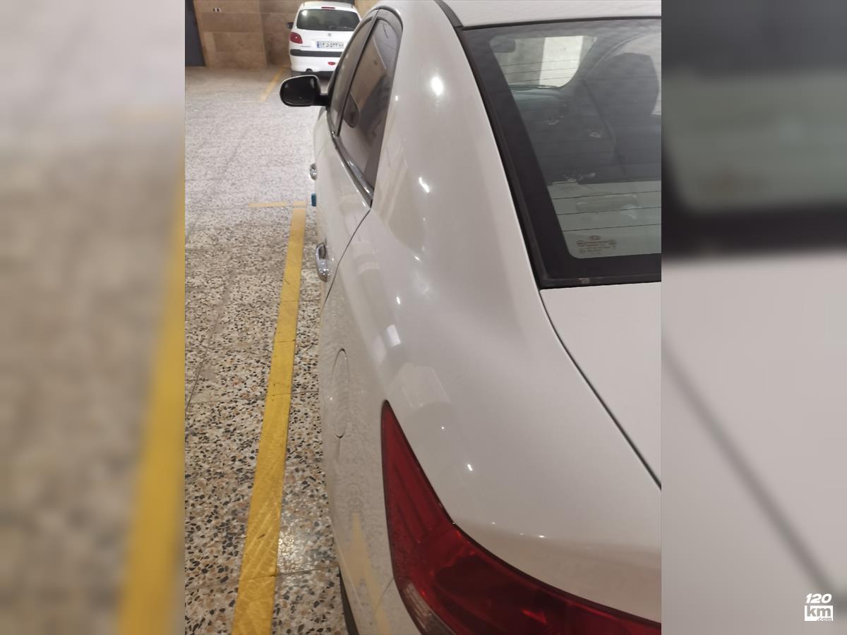 فروش کیا سراتو 2000cc ۱۳۹۵ سفید درب تعویض شیراز باغ حوض (۴ بهمن ۱۴۰۴)