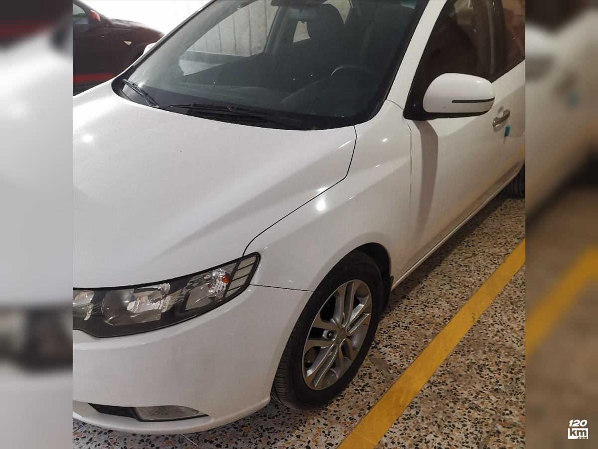 فروش کیا سراتو 2000cc ۱۳۹۵ سفید درب تعویض شیراز باغ حوض (۴ بهمن ۱۴۰۴)