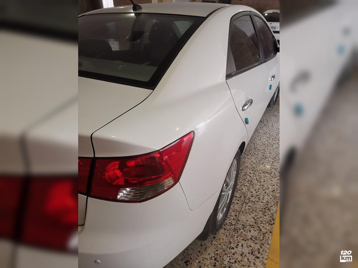 فروش کیا سراتو 2000cc ۱۳۹۵ سفید درب تعویض شیراز باغ حوض (۴ بهمن ۱۴۰۴)
