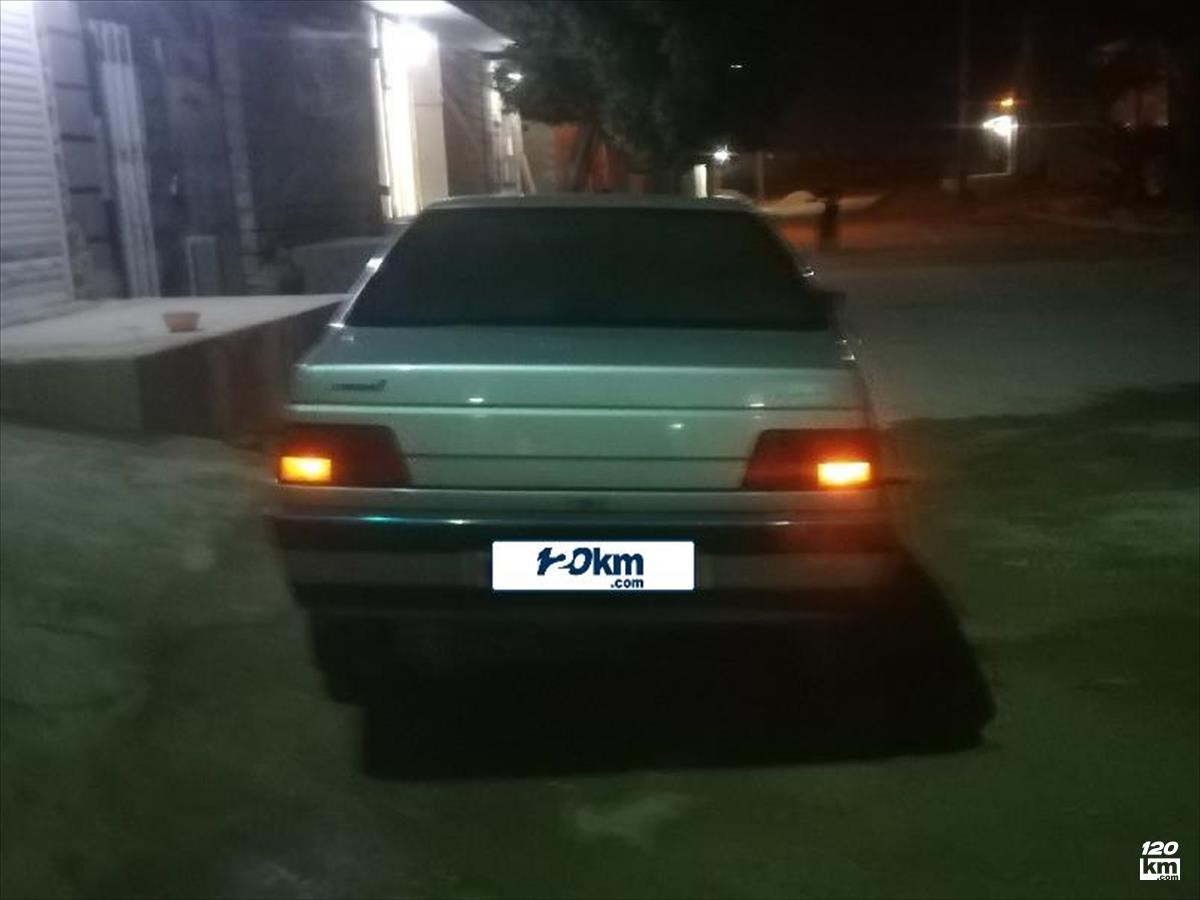 فروش پژو 405 GLX ۱۳۹۰ نقره ای یک لکه رنگ آذربایجان غربی اشنویه (۷ بهمن ۱۴۰۴)