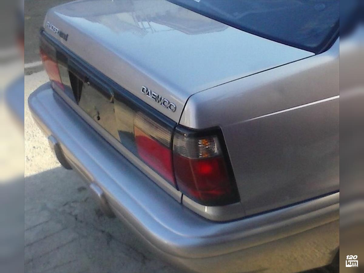 فروش دوو ریسر صندوقدار ۱۹۹۴ (کم کارکرد) پوست پیازی بدون رنگ خرم آباد (۱۱ بهمن ۱۴۰۴)