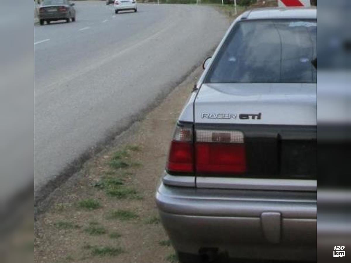 فروش دوو ریسر صندوقدار ۱۹۹۴ (کم کارکرد) پوست پیازی بدون رنگ خرم آباد (۱۱ بهمن ۱۴۰۴)