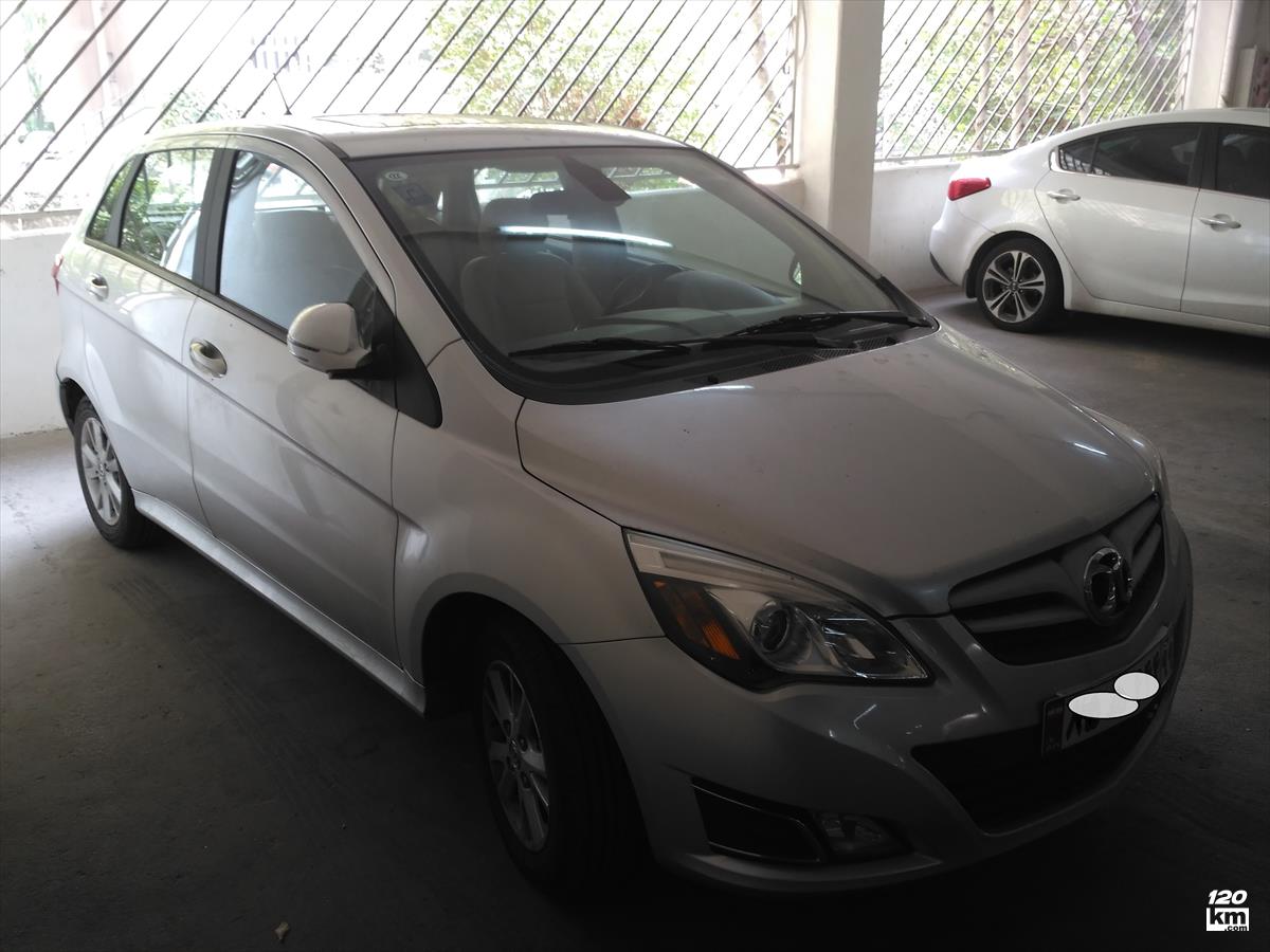 فروش بایک سابرینا هاچ بک ۱۳۹۵ (کم کارکرد) نقره ای بدون رنگ تهران سعادت آباد (۱۲ بهمن ۱۴۰۴)