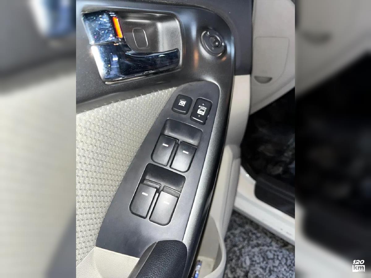 فروش کیا سراتو 2000cc ۱۳۹۶ (کم کارکرد) سفید بدون رنگ تهران دهکده المپیک (۱۳ بهمن ۱۴۰۴)