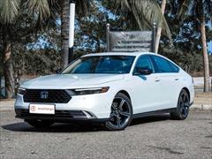 120km.com | فروش حواله هوندا، آکورد، صندوقدار، مدل ۲۰۲۵، سفید، شیراز، بلوار زرهی