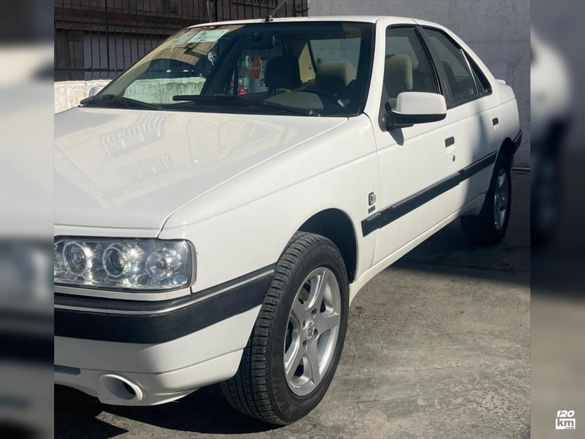 فروش پژو 405 SLX ۱۳۹۸ سفید دو لکه رنگ تهران فیروزکوه (۱۶ بهمن ۱۴۰۴)