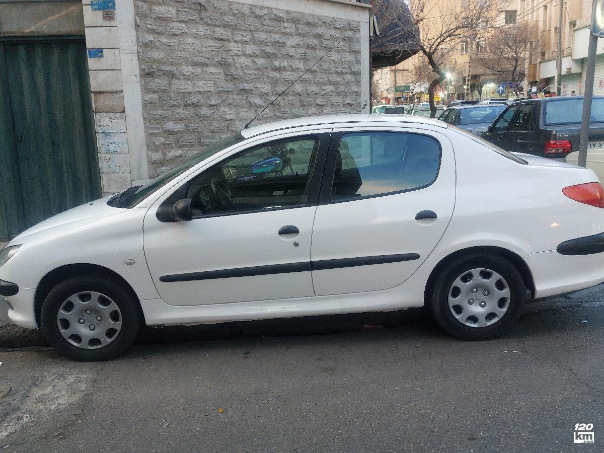 فروش پژو 206 SD V20 ۱۳۸۹ (کم کارکرد) سفید بدون رنگ تهران افسریه (۱۶ بهمن ۱۴۰۴)