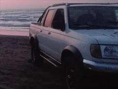 120km.com | فروش نیسان، پیکاپ، مدل ۱۳۸۶، سفید، یزد، اردکان