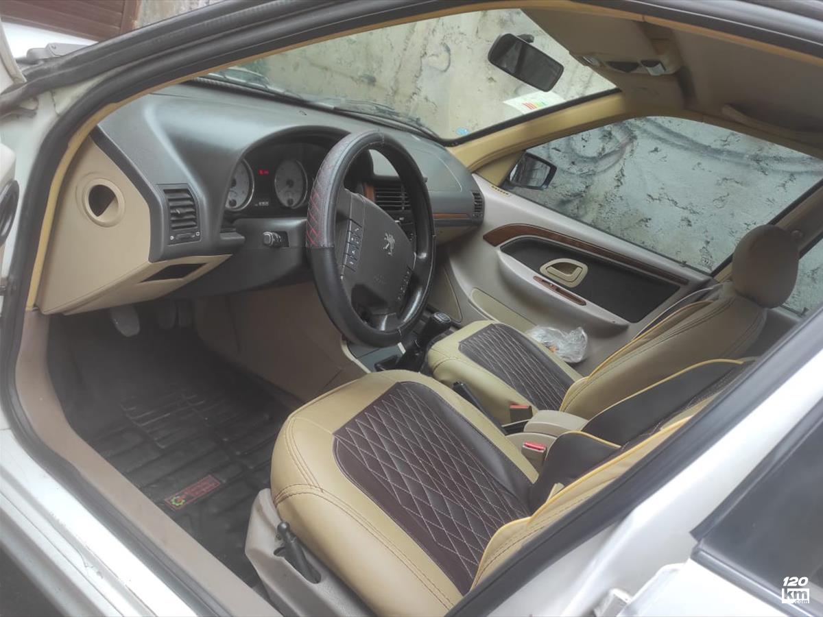 فروش پژو پارس سال ۱۳۹۳ سفید یک لکه رنگ مازندران قائم شهر (۱۸ بهمن ۱۴۰۴)