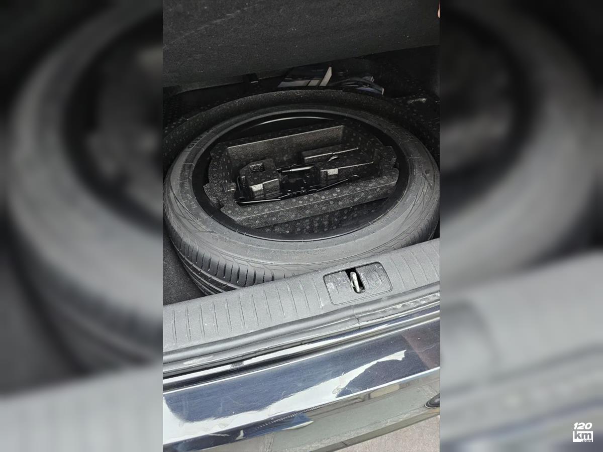 فروش فونیکس آریزو 8 اکسلنت ۱۴۰۳ (کم کارکرد) مشکی بدون رنگ تهران مرزداران (۱۸ بهمن ۱۴۰۴)