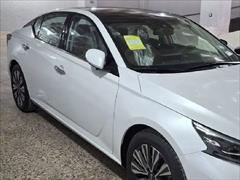 120km.com | فروش نیسان، آلتیما، مدل ۱۴۰۴، سفید، خرم آباد