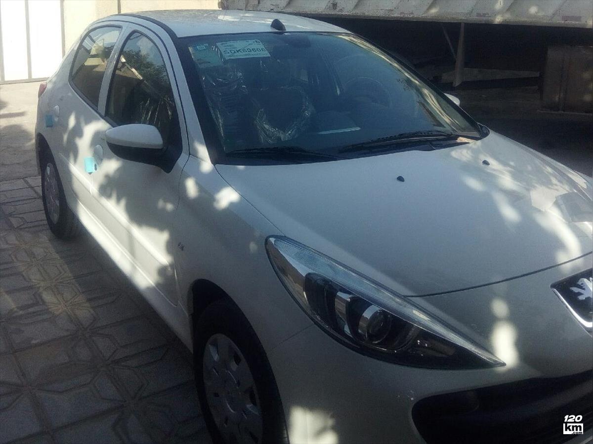 فروش پژو 207 ۱۴۰۴ صفر سفید بدون رنگ کرمانشاه (۲۰ بهمن ۱۴۰۴)