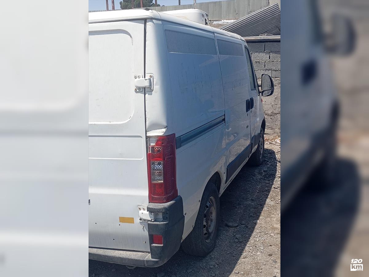 فروش فیات دوکاتو ۲۰۰۵ (کم کارکرد) سفید بدون رنگ تهران ملارد (۲۱ بهمن ۱۴۰۴)